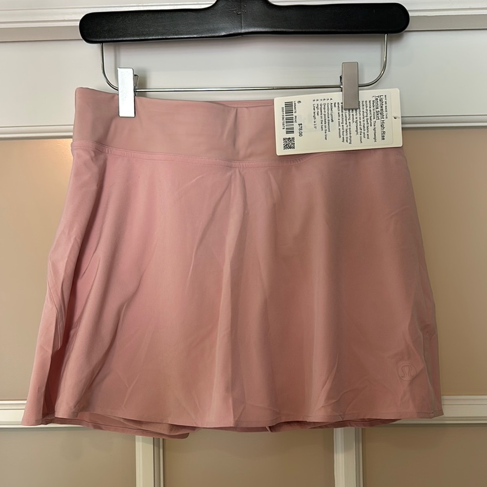 NWT Lululemon lightweight high-rise tennis skirt size 6 pink